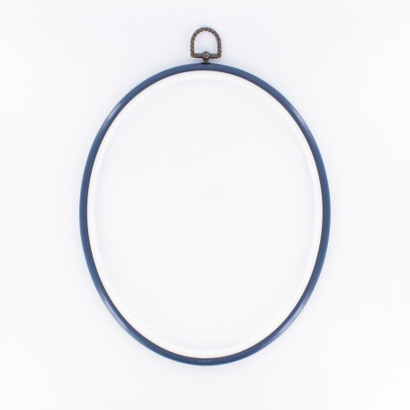 Cercle à broder ovale en plastique - 20 x 25 cm - Marine