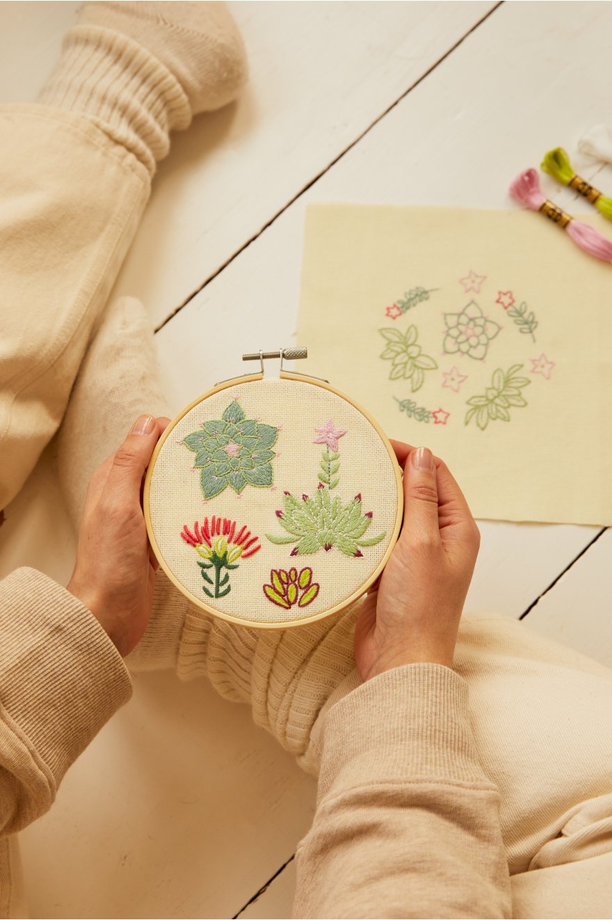 Kit Mindful making - DMC - Broderie - Jardin miniature