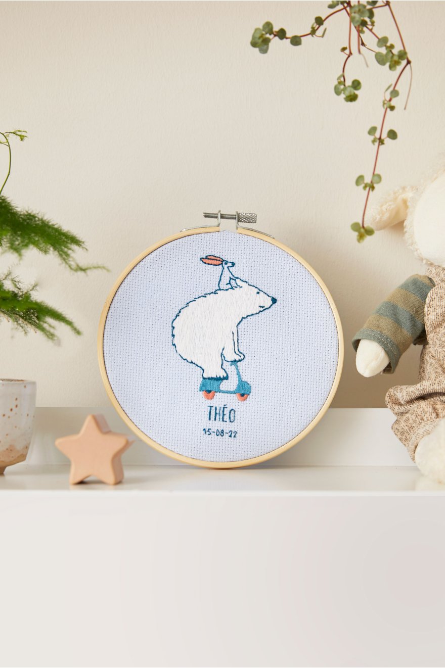 Kit Gift of stitch - DMC - Broderie - Ours sur trottinette