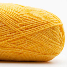Charger l&#39;image dans la galerie, Laine à chaussette Edelweiss de Kremke Soul Wool Yellow 016
