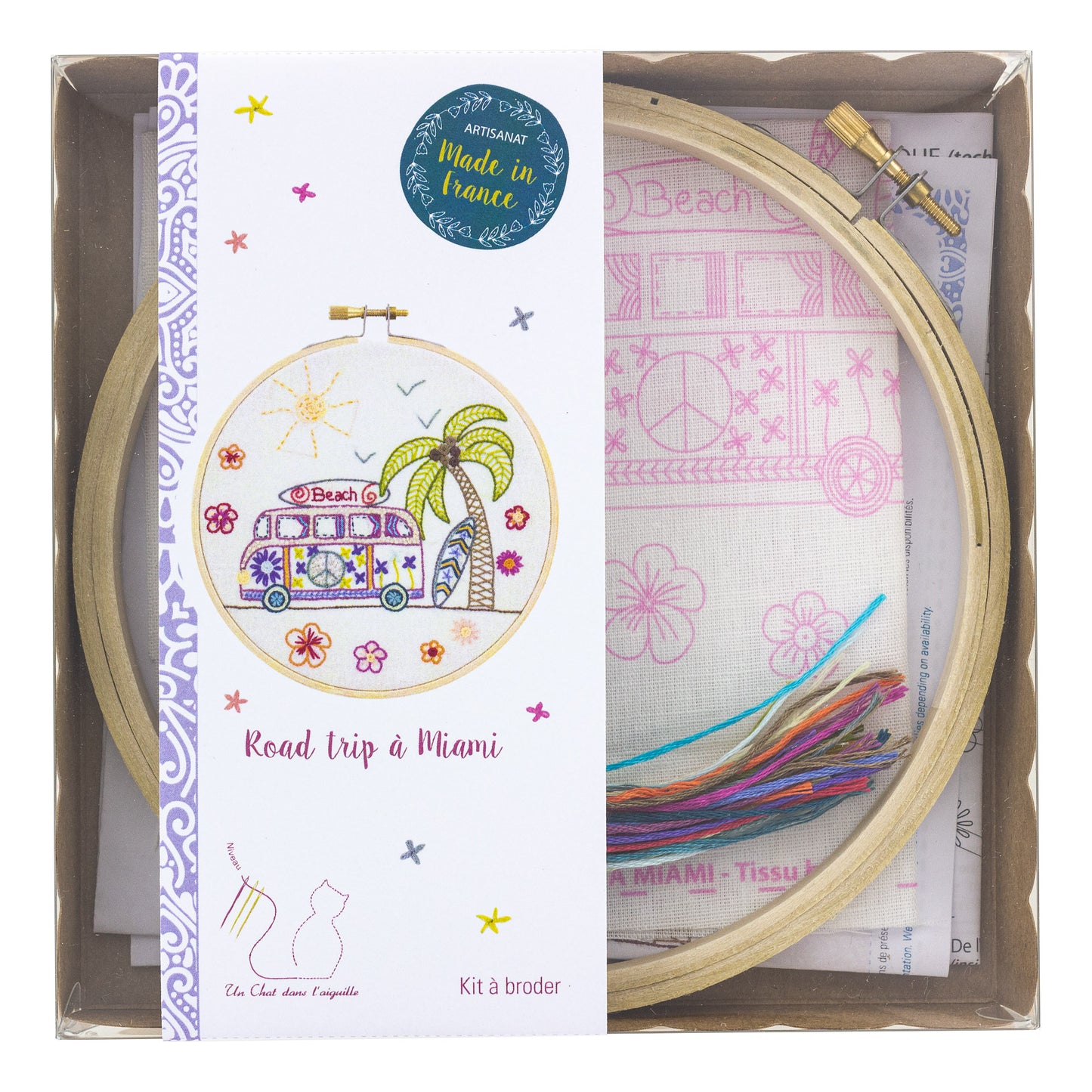 Kits de broderie - Un chat dans l'aiguille