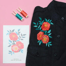 Charger l&#39;image dans la galerie, Kit de broderie - Flower Power - Make me stitch
