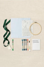 Charger l&#39;image dans la galerie, Kit Gift of stitch - DMC - Broderie - Ours sur trottinette
