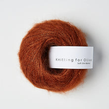 Charger l&#39;image dans la galerie, Laine Soft Silk Mohair de Knitting for Olive - Rust
