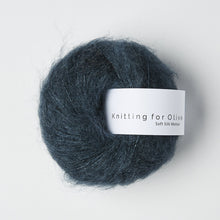 Charger l&#39;image dans la galerie, Laine Soft Silk Mohair de Knitting for Olive - Deep Petroleum Blue 7948
