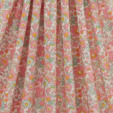 Charger l&#39;image dans la galerie, Tissu Liberty Fabrics Tana Lawn® Betsy
