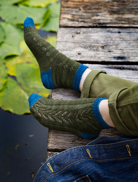 Livre de tricot Tricoter ses chaussettes toutes les techniques par Emilie Drouin et Elodie Morand éditions Eyrolles - Vendredi dentelle