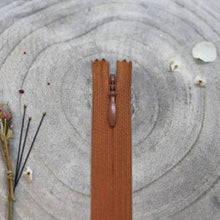 Charger l&#39;image dans la galerie, Zip invisible - Atelier Brunette
